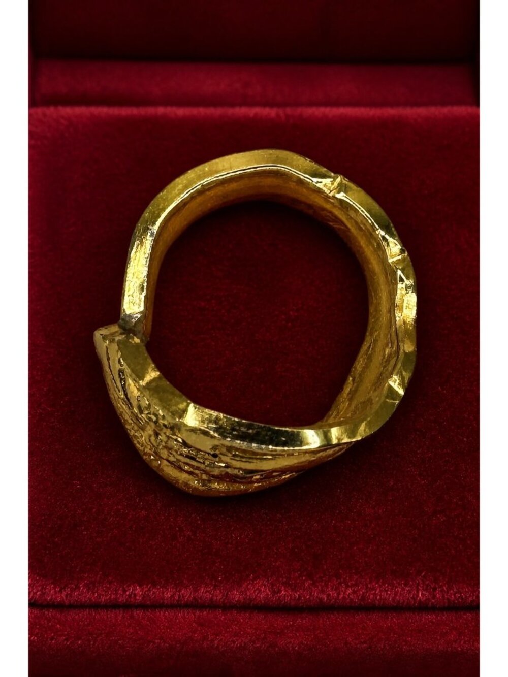 King Arthur’s Gold Electroplated Artisan Spoon Ring - Picture 8 of 12